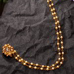 *Бежевое, коричневое и золотое индийское кольцо в нос со стразами, перламутровыми бусинками