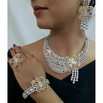 *Серебристое и золотое индийское украшение на шею со стразами