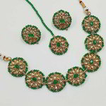 *Зелёное и золотое индийское украшение на шею со стразами