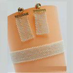 *Молочное и золотое индийское украшение на шею с бисером