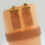 *Бежевое, коричневое и золотое индийское украшение на шею с бисером