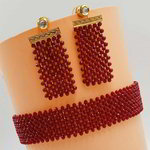 *Бордовое, золотое и красное индийское украшение на шею с бисером