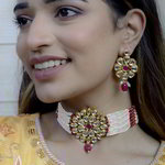 *Разноцветное и золотое индийское украшение на шею из латуни с искусственными камнями