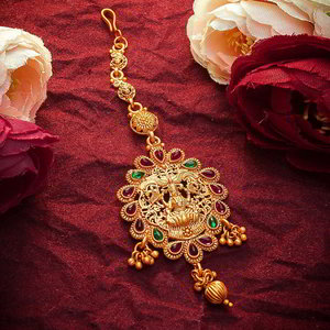 Манг-тикка - позолоченное индийское украшение на лоб