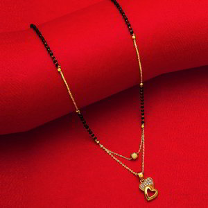 Золотое индийское свадебное украшение (мангалсутра) со стразами