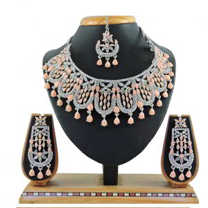 Золотое и розовое индийское украшение на шею со стразами