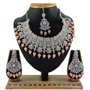 Золотое и розовое индийское украшение на шею со стразами