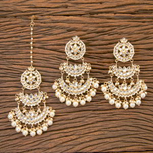 Манг-тикка (украшение на лоб) и серьги