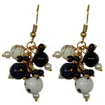 *Молочные и золотые латунные индийские серьги с перламутровыми бусинками