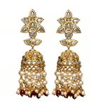 *Золотые индийские серьги с искусственными камнями, перламутровыми бусинками