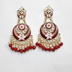 *Бордовые, золотые и красные индийские серьги со стразами, перламутровыми бусинками