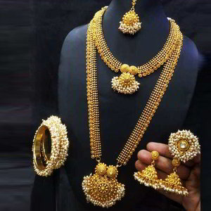 Молочный и золотой набор свадебных индийских украшений с перламутровыми бусинками