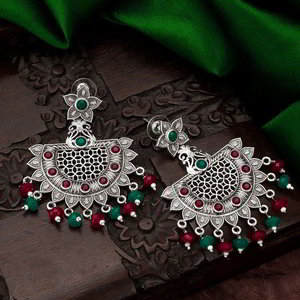 Серебристые и зелёные индийские серьги с искусственными камнями