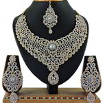 *Молочное, цвета меди и золотое индийское украшение на шею из меди со стразами