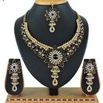 *Цвета меди, чёрное, золотое и серое медное индийское украшение на шею со стразами