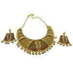 *Золотое индийское украшение на шею со стразами