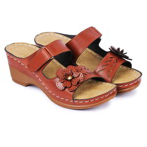 Бордовая и красная индийская женская обувь