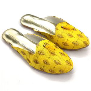 Жёлтая индийская женская обувь, украшенная печатным рисунком