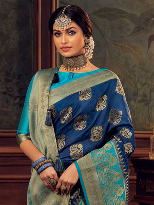 Тёмно-синее шёлковое индийское сари