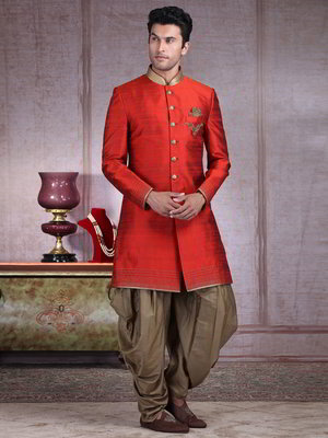 Красный шёлковый индийский мужской костюм