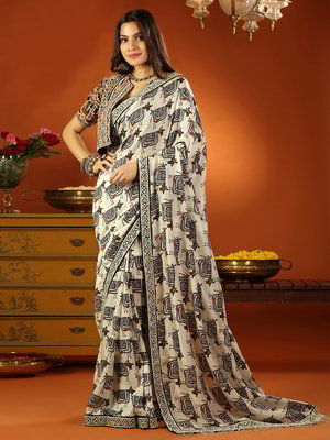 Молочное шёлковое индийское сари, украшенное печатным рисунком