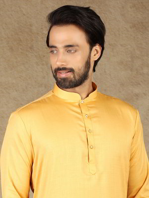 Жёлтый хлопко-шёлковый индийский национальный мужской костюм