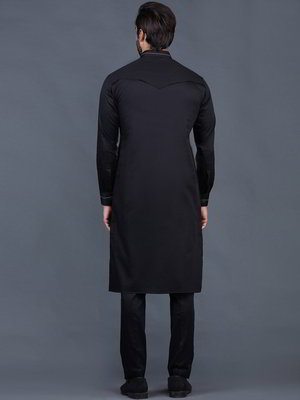 Чёрный индийский национальный мужской костюм