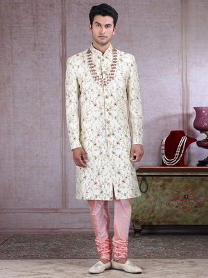 Кремовый индийский свадебный мужской костюм из шёлка-сырца, украшенный вышивкой люрексом