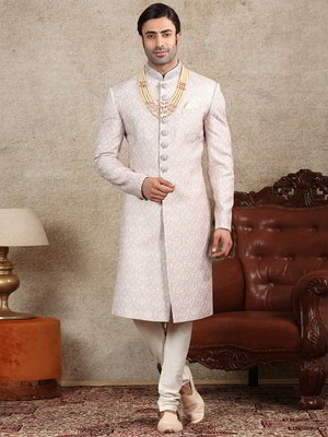 Серый шёлковый индийский свадебный мужской костюм