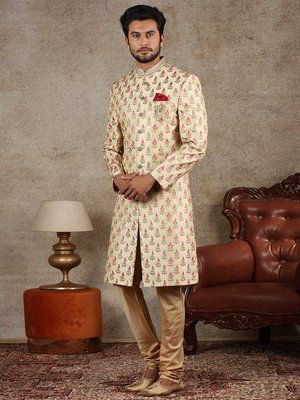 Золотой шёлковый индийский свадебный мужской костюм