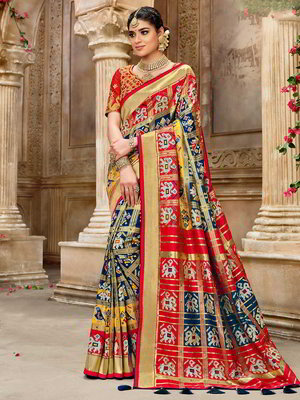 Разноцветное индийское сари из шёлка, украшенное вышивкой