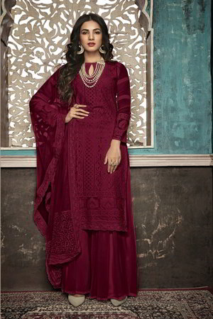 Бордовое платье / костюм из креп-жоржета и фатина, украшенное вышивкой