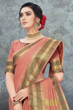 Персиковое индийское сари из дизайнерского шёлка и жаккардовой ткани