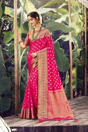 Розовое и цвета фуксии индийское сари из жаккардовой ткани и шёлка