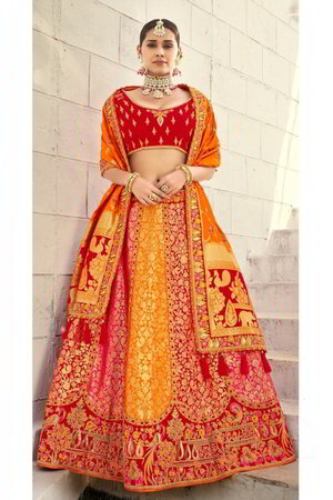 Разноцветный жаккардовый и шёлковый индийский женский свадебный костюм лехенга (ленга) чоли, украшенный вышивкой