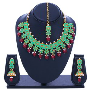 Зелёное позолоченное индийское украшение на шею (набор) со стразами, перламутровыми бусинками