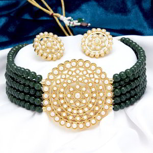 Золотистое индийское украшение на шею (набор) с перламутровыми бусинками