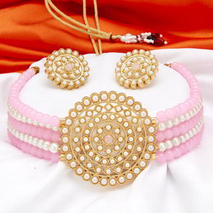 Золотистое индийское украшение на шею (набор) с перламутровыми бусинками