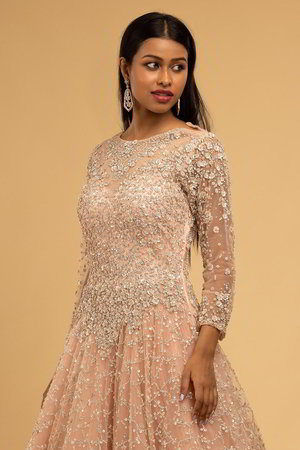 Персиковое роскошное длинное платье в пол