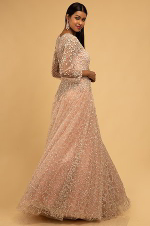 Персиковое роскошное длинное платье в пол