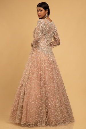 Персиковое роскошное длинное платье в пол