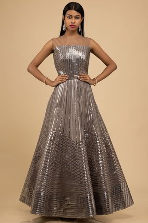 Серебристое вечернее длинное платье в пол