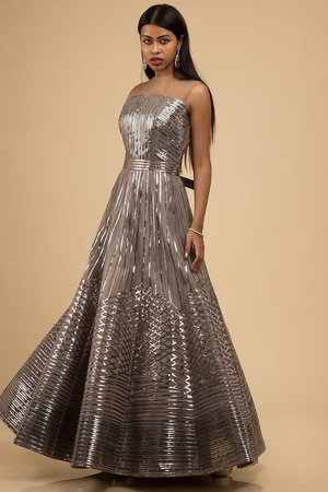 Серебристое вечернее длинное платье в пол