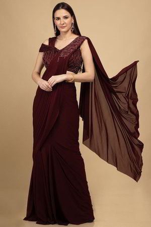 Красное индийское сари из лайкры, украшенное вышивкой