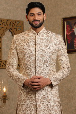 Молочное шервани + коричневые чуридары