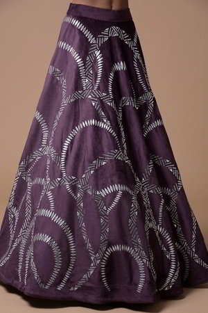 Фиолетовый индийский женский свадебный костюм лехенга (ленга) чоли из крепа, замши и фатина без рукавов, украшенный вышивкой