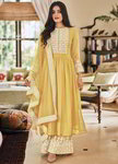 *Жёлтое нарядное платье / костюм из креп-жоржета и фатина, украшенное вышивкой с пайетками