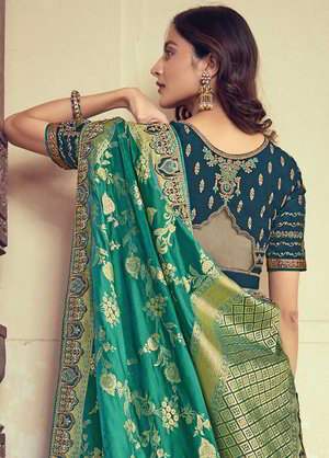 Серый, сине-зелёный и синий жаккардовый и шёлковый индийский женский свадебный костюм лехенга (ленга) чоли, украшенный вышивкой шёлковыми нитями, вышивкой люрексом с пайетками, кружевами