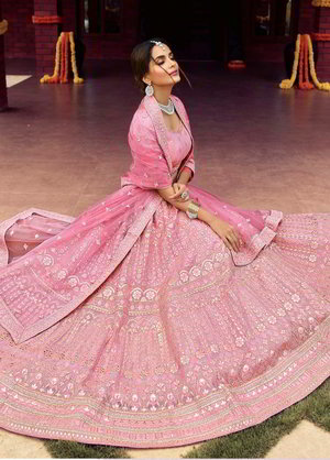 Розовый индийский женский свадебный костюм лехенга (ленга) чоли из органзы и фатина, украшенный вышивкой люрексом, скрученной шёлковой нитью