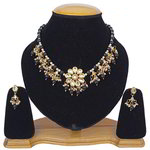 *Чёрное, золотое и серое индийское украшение на шею с искусственными камнями